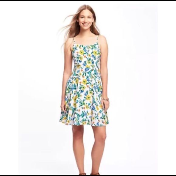 Old Navy Dresses & Skirts - Old Navy-M-Floral bird print cami dress